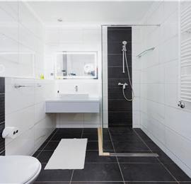 Luxury 5 Bedroom Beachfront Villa near Dubrovnik, Sleeps 11-12